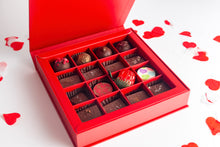 Load image into Gallery viewer, THE NY ARTISAN VALENTINE'S GIFTZZA CHOCOLATE BOX